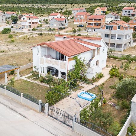 Apartment Larisa Горни Карин Екстериор снимка